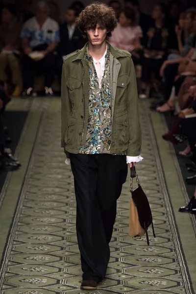 Look 47